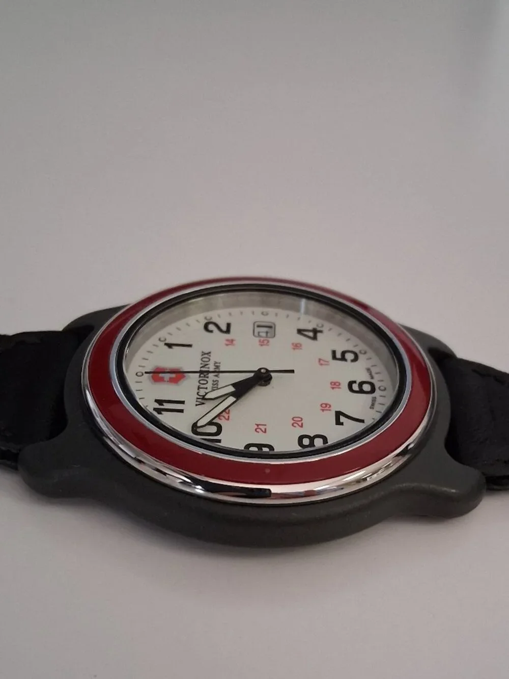 Swiss Army Men`s wrist watch model 249085 from Victorinox Like New